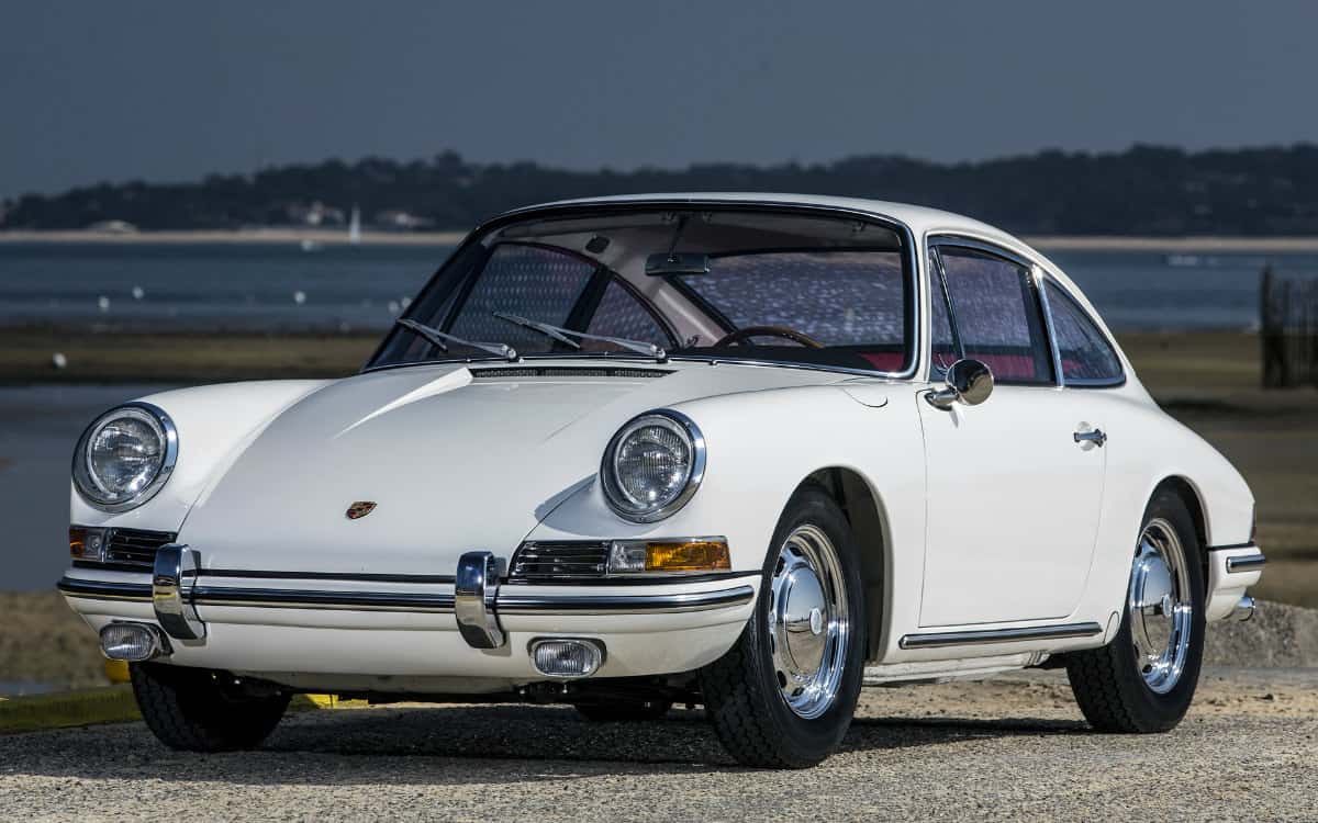 iconic cars of the 60's - 1964 Porsche 911