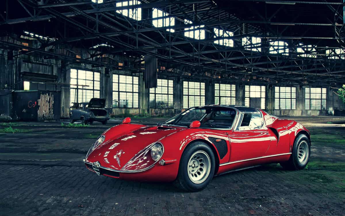 iconic cars of the 60's - Alfa Romeo 33 Stradale