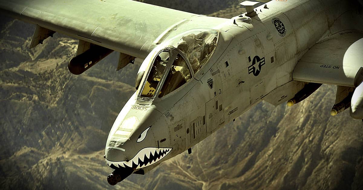 A-10_An A-10 Thunderbolt II flies a close-air-support mission over Afghanistan different angle