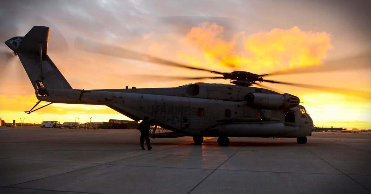 CH-53E_A CH-53E Super Stallion lands aboard Marine Corps Air Station Miramar, Calif