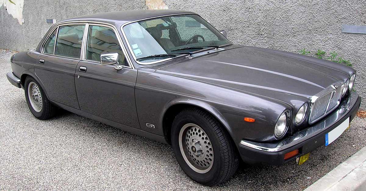 Jaguar_XJ12