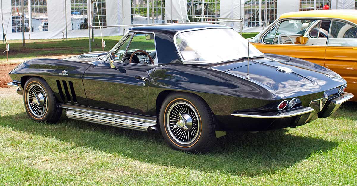 1966_Chevrolet_Corvette_427