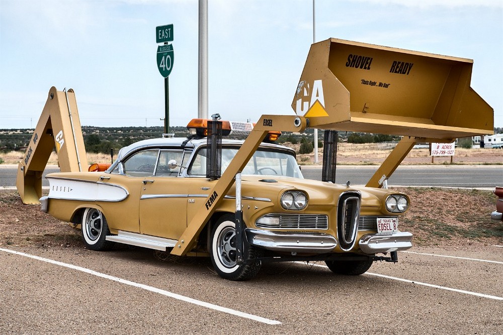 10 Photos Of The Most Unusual And Odd Cars In The World - 1958 Ford Edsel Pacer Snowplow