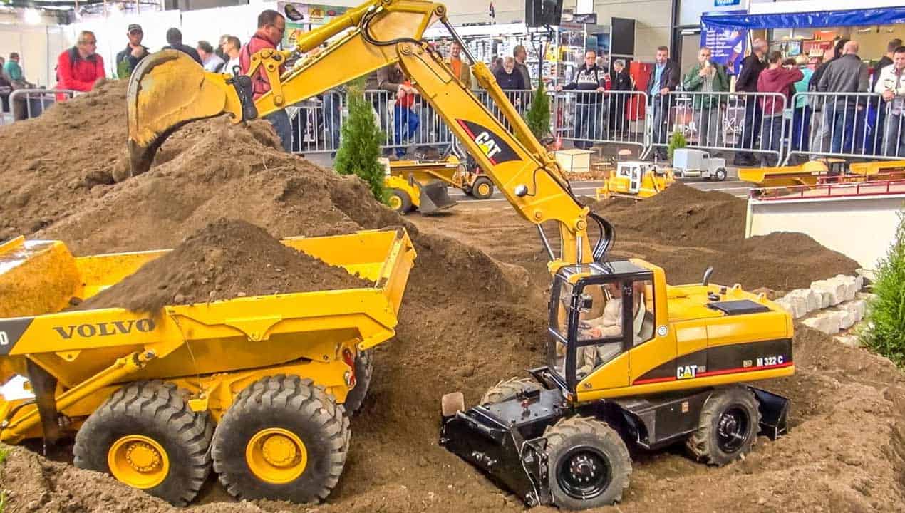 RC Excavator CAT