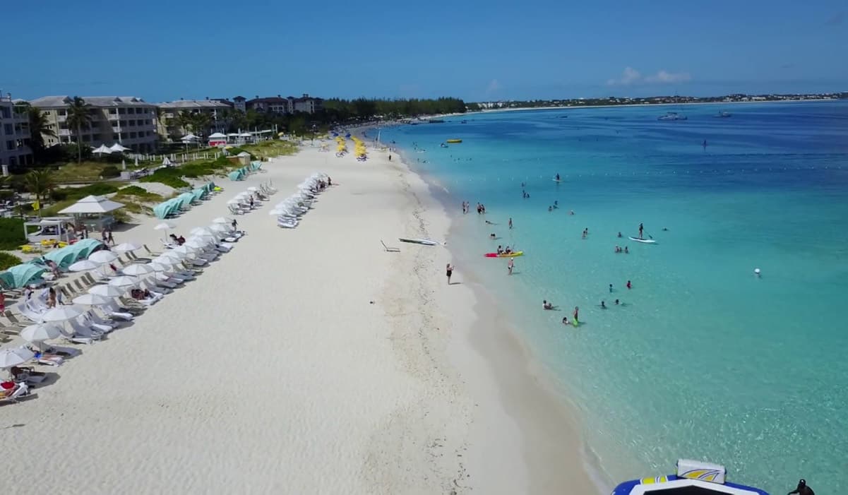 Grace Bay(REMAX Real Estate Turks and Caicos)
