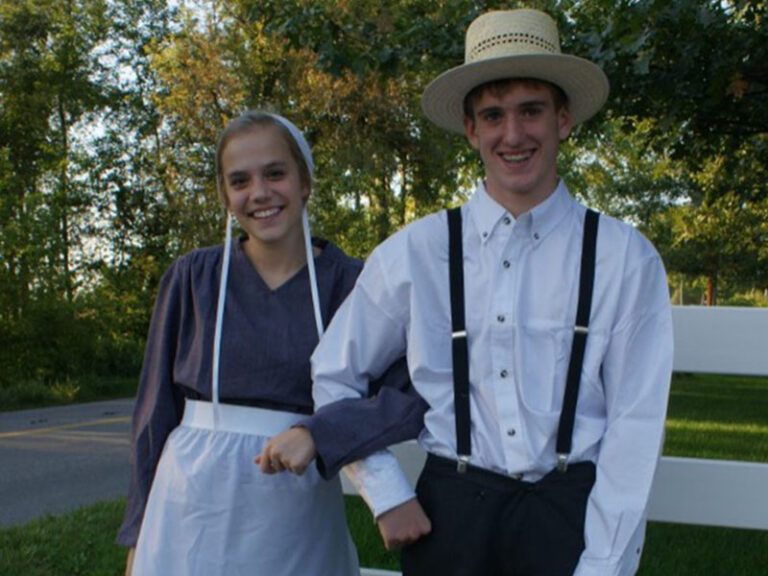 40 strange rules fascinating customs of the amish culture page 15